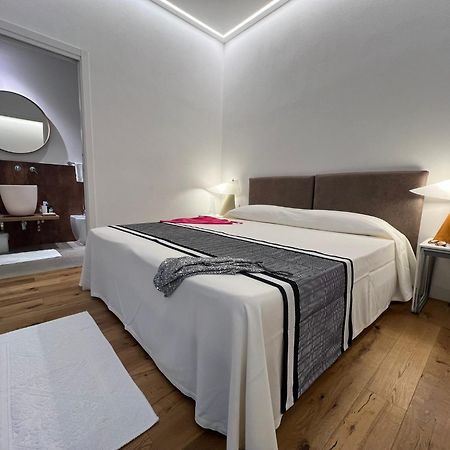 Dimora Elle Hotell La Maddalena  Eksteriør bilde