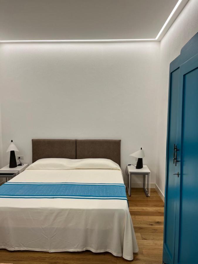 Dimora Elle Hotell La Maddalena  Eksteriør bilde