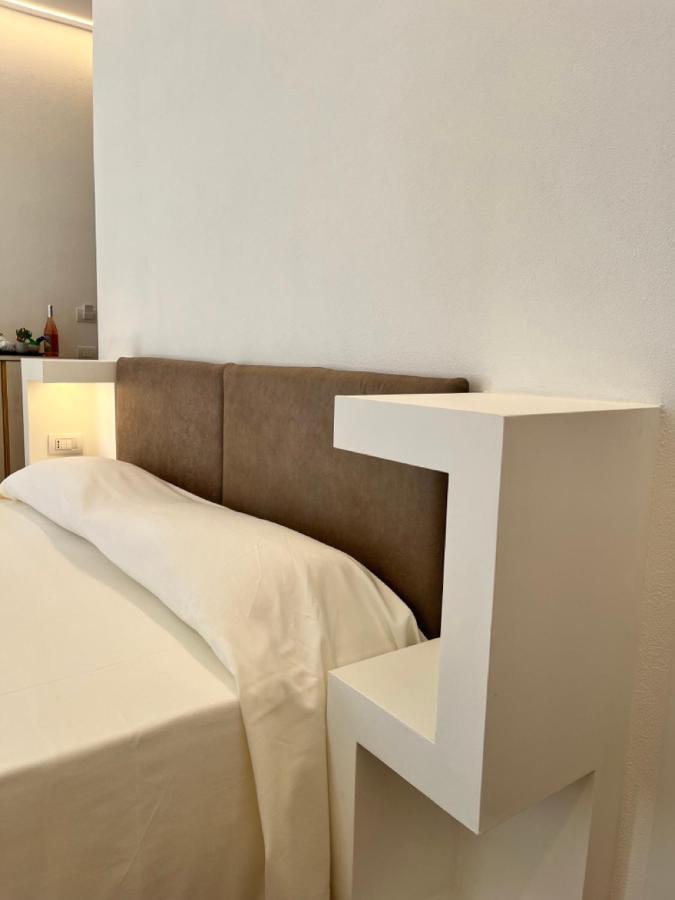Dimora Elle Hotell La Maddalena  Eksteriør bilde