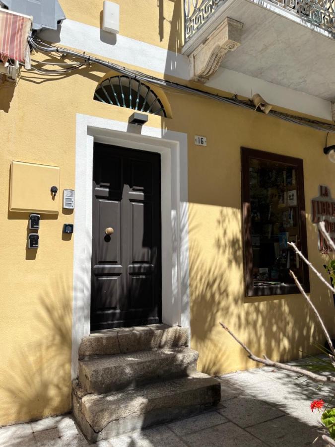 Dimora Elle Hotell La Maddalena  Eksteriør bilde